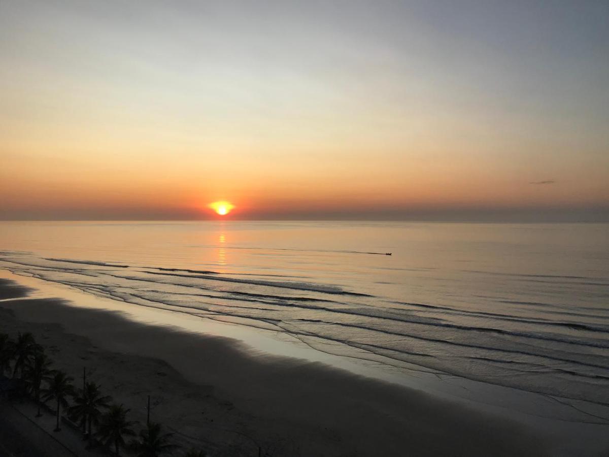 Mongagua Com Vista Para O Mar Pe Na Areia المظهر الخارجي الصورة